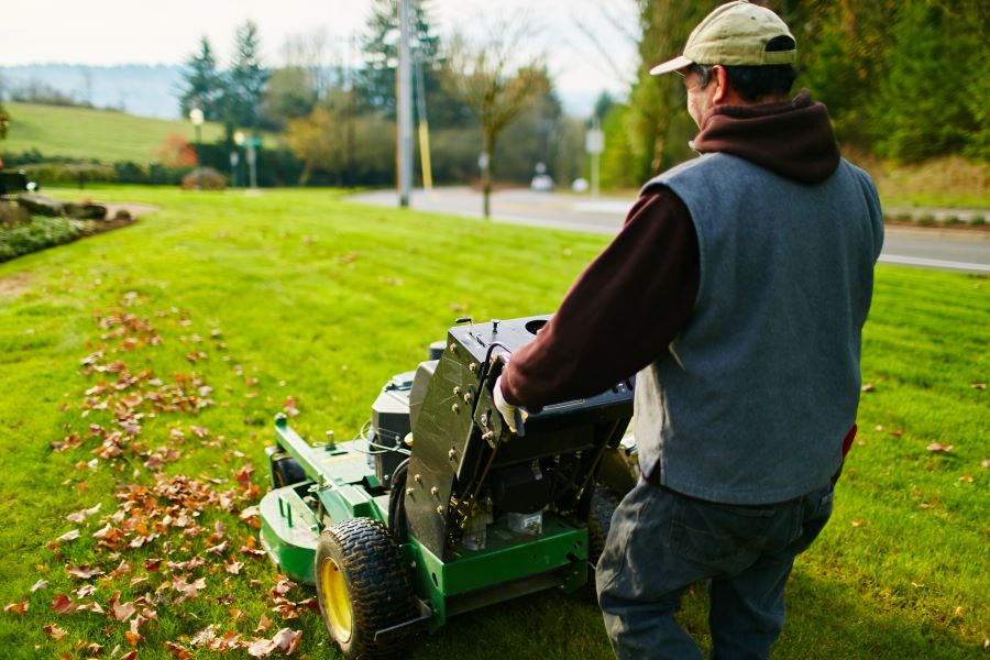 trusted lawn aeration contractor in Malvern